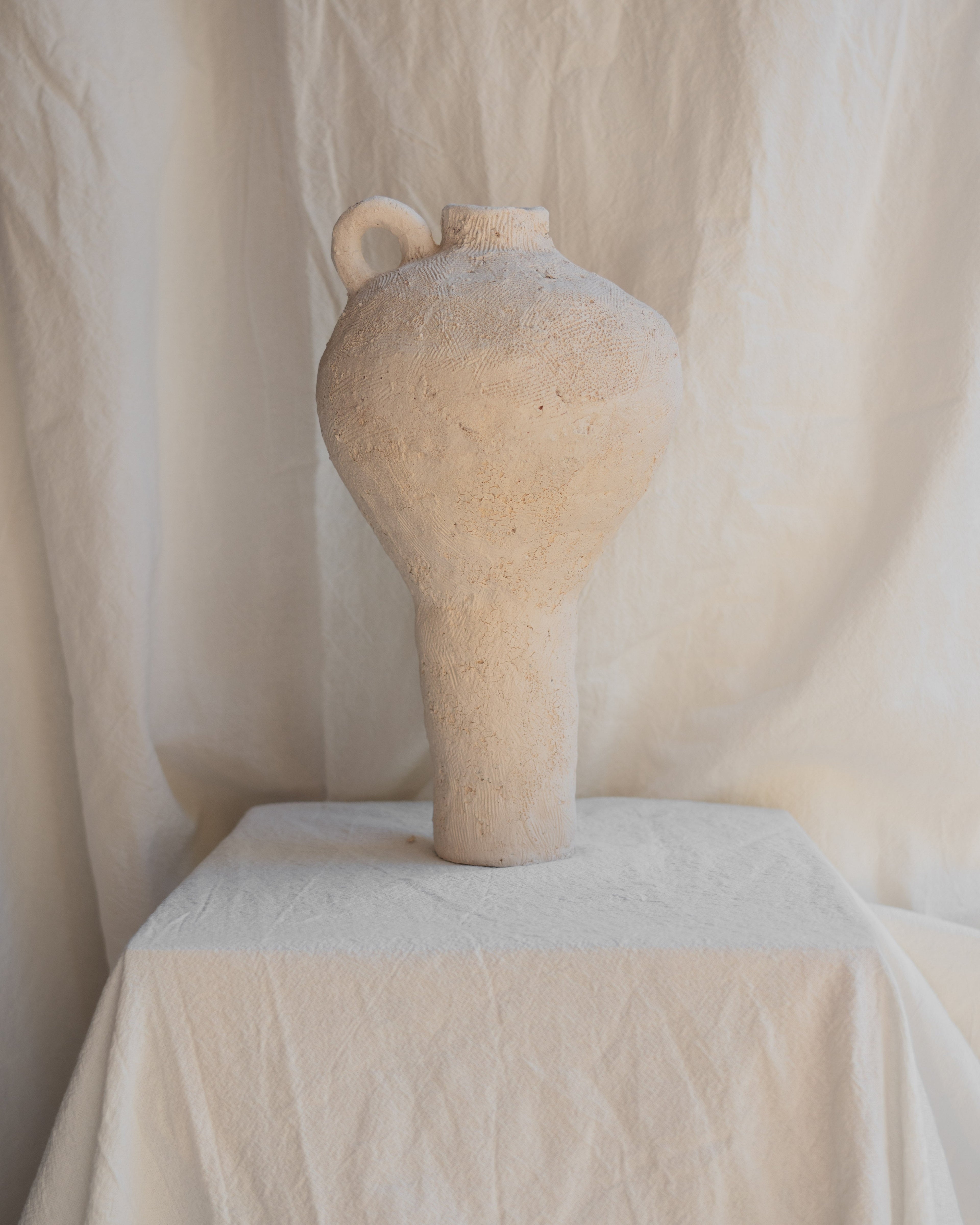 Jarrón linea mediterranea Chamote L una oreja